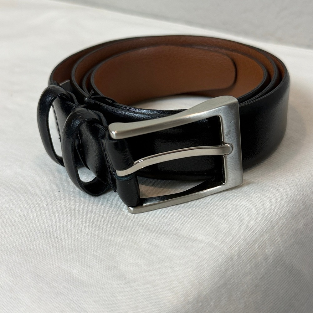 Men's Wearhouse Leather Dress Belt Mens 34 Black Silver Buckle NWT CLassic